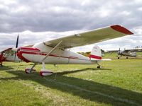 N9438A @ KFBL - Cessna 140A