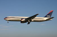 N1604R @ BRU - arrival of flight DL140 on rwy 25L