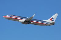 N931AN @ LAX - American Airlines N931AN (FLT AAL144) climbing out from RWY 25R enroute to Washington Dulles Int'l (KIAD). Recent addition of winglets for greater efficiency. - by Dean Heald