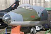 WT532 @ EGHH - EE Canberra PR.7 (Nose)