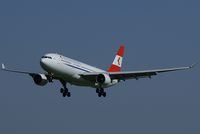OE-LAM @ VIE - Austrian Airlines Airbus 330-200 - by Yakfreak - VAP