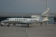 G-ITIH @ VIE - Falcon 900 - by Yakfreak - VAP
