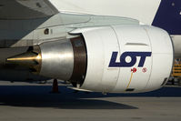 SP-LID @ VIE - LOT Embraer 175 - by Yakfreak - VAP
