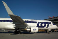 SP-LID @ VIE - LOT Embraer 175 - by Yakfreak - VAP