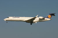 D-ACPH @ BRU - descending to rwy 25L