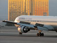 N143DA @ KLAS - Delta Airlines / 1998 Boeing 767-332