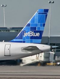 N632JB @ KLAS - jetBlue Airways / 2006 Airbus A320-232 - by Brad Campbell