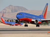N200WN @ KLAS - 2005 Boeing 737-7H4 - by Brad Campbell