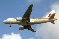 EC-JDL @ BRU - short to land on rwy 25R