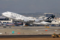 D-ABTH @ LAX - Lufthansa Star Alliance D-ABTH (FLT DLH457) departing RWY 25R enroute to Frankfurt Main (EDDF).