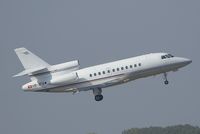 HB-IFQ @ VIE - Falcon 900 - by Yakfreak - VAP