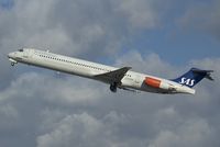 LN-RMN @ VIE - SAS MD80 - by Yakfreak - VAP