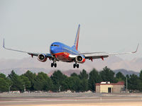 N407WN @ KLAS - Southwest Airlines / 2001 Boeing 737-7H4 - by Brad Campbell
