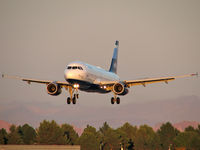 N640JB @ KLAS - jetBlue Airways - 'Blue Better Believe it' / Airbus A320-232 - by Brad Campbell