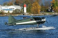 N2502 @ CXH - Seen in Coal Harbour (Vancouver) - October 29 2006 - by Teiten