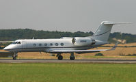 N128AB @ EGGW - Luton - by Howard Pulling