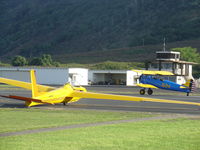 N5723S @ PHDH - Dillingham ramp - by Rob Krieg