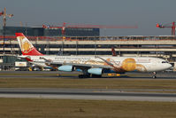 OE-LAL @ VIE - Austrian Airlines Airbus 340-300 in special colors - by Yakfreak - VAP