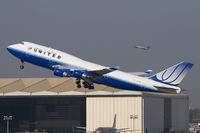 N196UA @ LAX - United Airlines N196UA (FLT UAL891) climbing out from RWY 25R enroute to Narita Int'l (RJAA).
