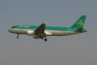 EI-DEO @ BRU - arrival of flight EI630