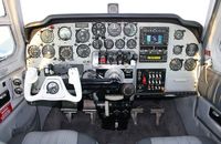 N555ET - 1961 Beechcraft Baron 95-55 Panel