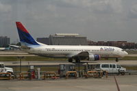 N3762Y @ KATL - Getting ready to take off - by Florida Metal