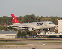 N352NW @ DTW - landing - by Florida Metal