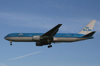PH-BZM @ LHR - PH-BZM  Boeing 767-306ER  KLM