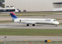 N937DL @ DTW - Going to Atlanta - by Florida Metal