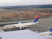 N863DA @ ATL - From the roof - by Florida Metal