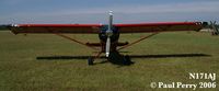 N171AJ @ W03 - Those long-chord wings do help with the STOL performance