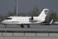 D-BSNA @ VIE - Canadair CL-604