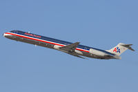 N7522A @ LAX - American Airlines N7522A (FLT AAL1176) climbing out from RWY 25R enroute to San Antonio Int'l (KSAT).