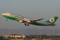 B-16410 @ LAX - EVA Air B-16410 (FLT EVA11) climbing out from RWY 25R enroute to Chiang Kai Shek Int'l (RCTP).