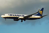 EI-DHH @ KRK - Ryanair - by Artur Bado?
