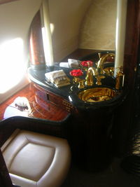VP-BGG @ ORL - Global Express bathroom - by Florida Metal