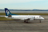 ZK-NLH @ AKL - Taxiing to the runway - by Micha Lueck