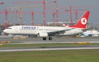TC-JGL @ VIE - Turkish Airways 737-800