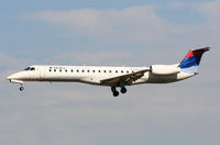 N562RP @ ATL - On final for Runway 27L - by Michael Martin