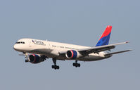 N602DL @ ATL - On final for Runway 27L - by Michael Martin