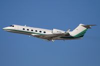 N77FK @ LAX - K-Services Inc 1998 Gulfstream G-IV(SP) climbing out from RWY 25R.
