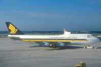 N125KL @ FRA - Singapore Airlines Boeing 747-300 - by Yakfreak - VAP