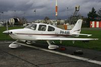 PH-AMI @ CGN - visitor - by Wolfgang Zilske