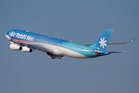 F-OJGF @ LAX - Air Tahiti Nui F-OGJF (FLT THT1) climbing out from RWY 25R enroute to Tahiti Faaa (NTAA).