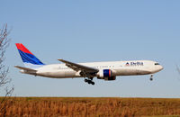 N177DZ @ ATL - Over the numbers of 9R - by Michael Martin
