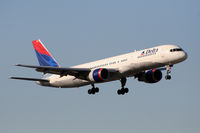 N601DL @ ATL - On final for Runway 9R - by Michael Martin