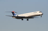N902DL @ ATL - On final for Runway 9R - by Michael Martin
