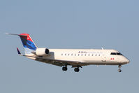N907EV @ ATL - On final for Runway 9R - by Michael Martin
