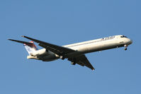 N945DL @ ATL - On final for Runway 9R - by Michael Martin