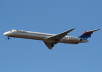 N969DL @ DTW - Delta MD-88